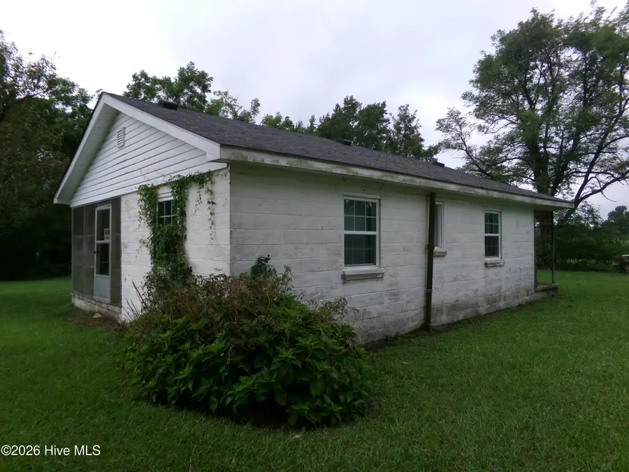 2862 E White Pond Road, Fairmont, NC 28340 - #2