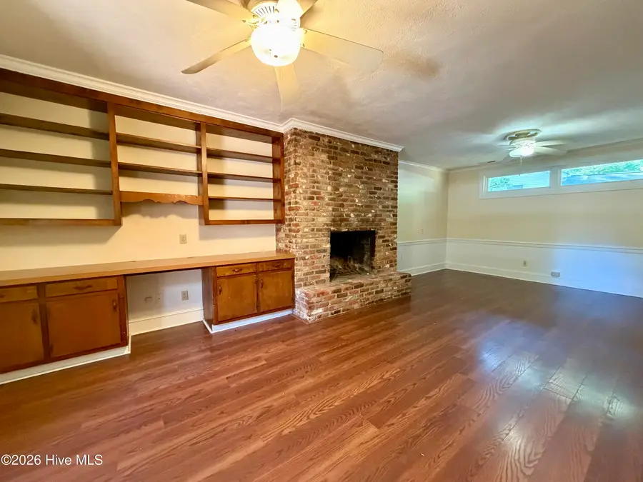 915 SE Greenville Boulevard, Greenville, NC 27858 - #2
