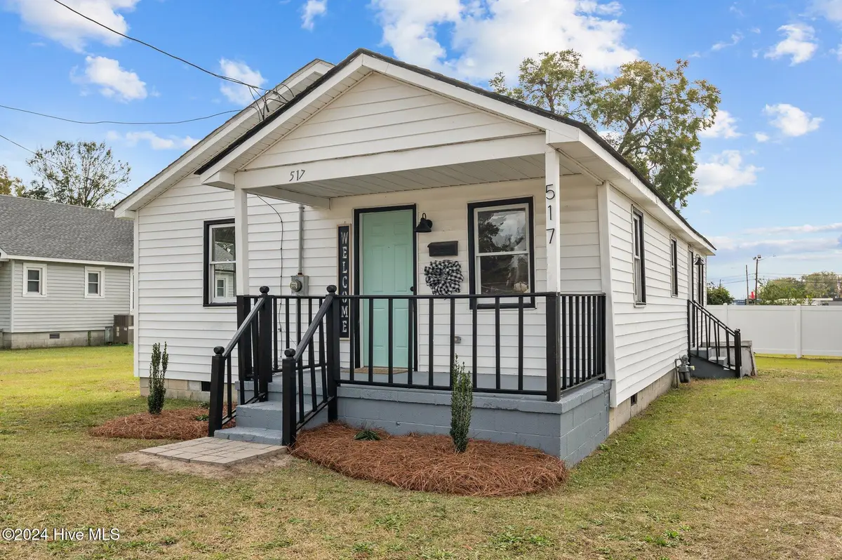 517 W 7th Street, Washington, NC 27889 - #1