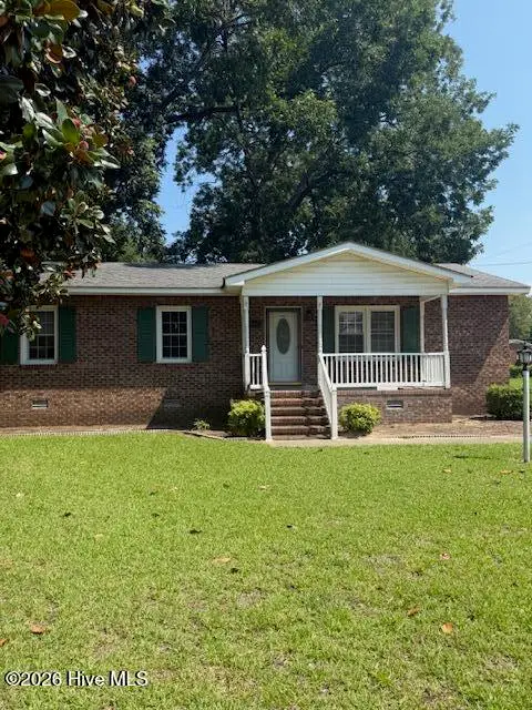 704 W 3rd Street, Washington, NC 27889