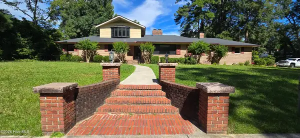 2001 Forest Hill Drive, Greenville, NC 27858