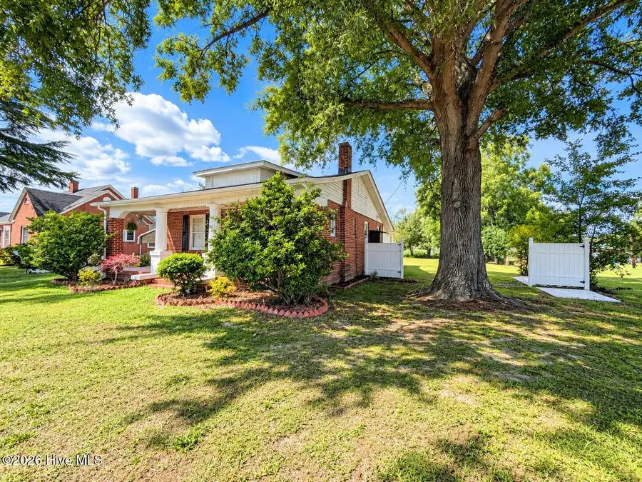 225 N Church Street, Conway, NC 27820 - #2