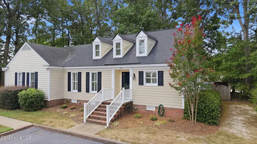 210 Hawthorne Lane W #5b, Wilson, NC 27893 - #3