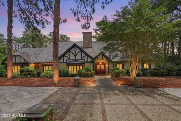 60 Lake Dornoch Drive, Pinehurst, NC 28374
