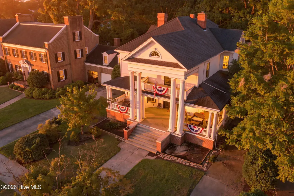 309 W Main Street, Elizabeth City, NC 27909 - #1