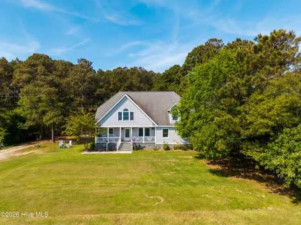 126 Narrow Shore Road, Aydlett, NC 27916