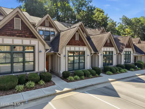 35 Elk Ridge Lane, Southern Pines, NC 28387