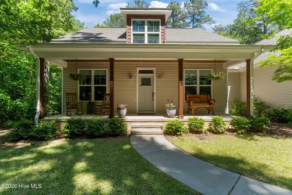 1659 E Indiana Avenue, Southern Pines, NC 28387