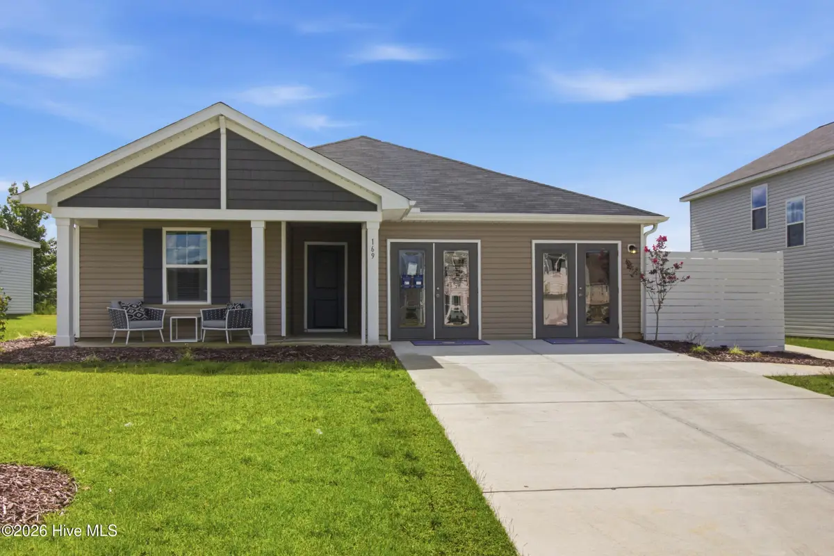 169 N Squires Lane, Richlands, NC 28574 - #1