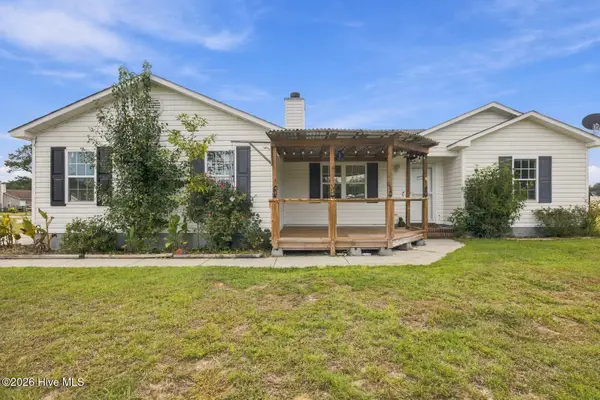 123 Wheaton Drive, Richlands, NC 28574