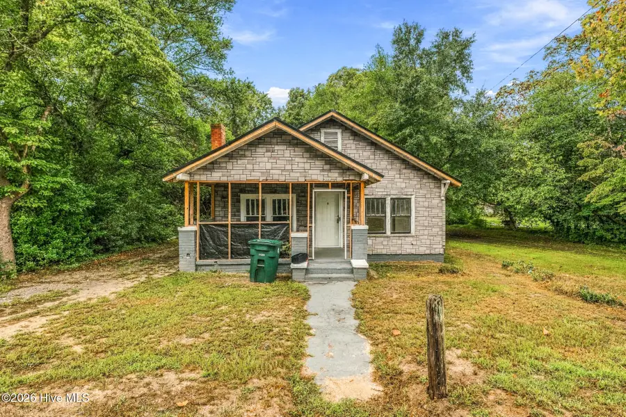 309 Pine Street, Hamlet, NC 28345 - #2