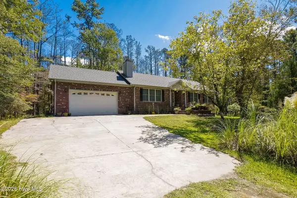 157 Jones Gut Drive, Beaufort, NC 28516