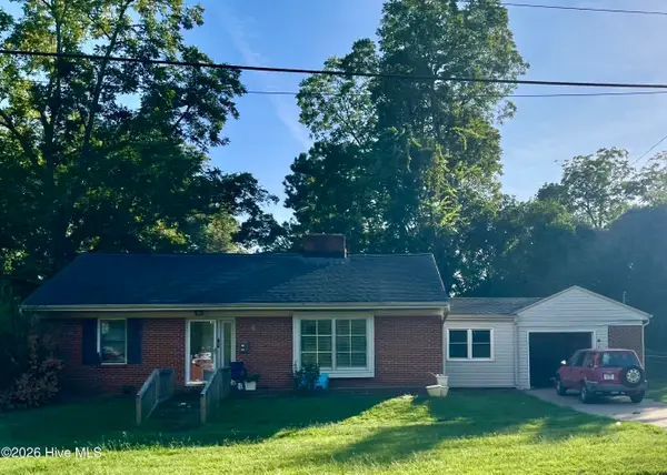 901 N Haughton Street N, Williamston, NC 27892