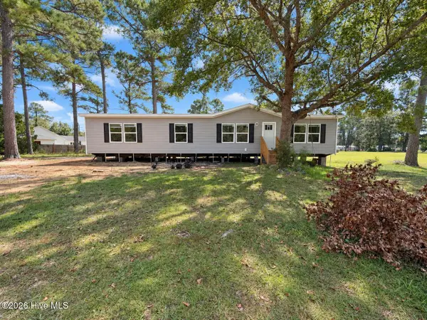 809 Garner Drive, Newport, NC 28570