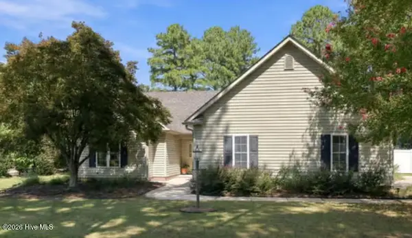 1405 Warwick Circle, Winterville, NC 28590