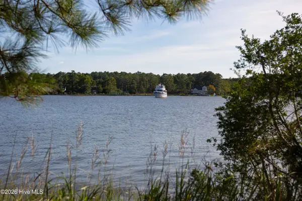 8052 Treasure Drive, Oriental, NC 28571