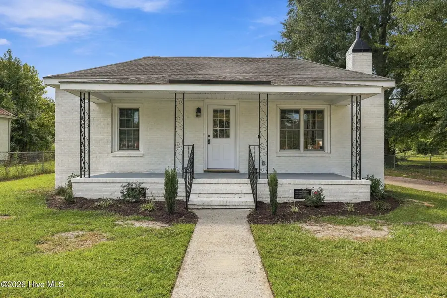 402 N Front Street, Hamilton, NC 27840 - #2