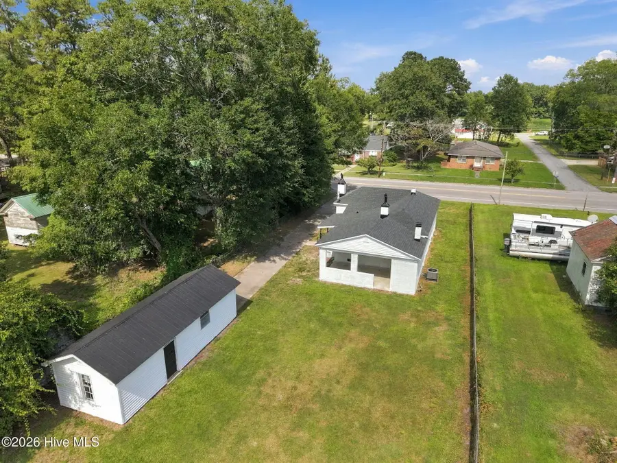 402 N Front Street, Hamilton, NC 27840 - #3