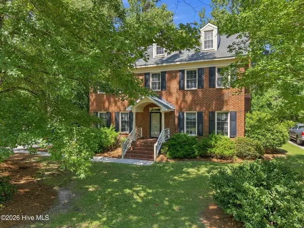 602 Kempton Drive, Greenville, NC 27834
