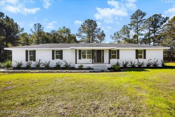 9329 Central Boulevard Se, Winnabow, NC 28479