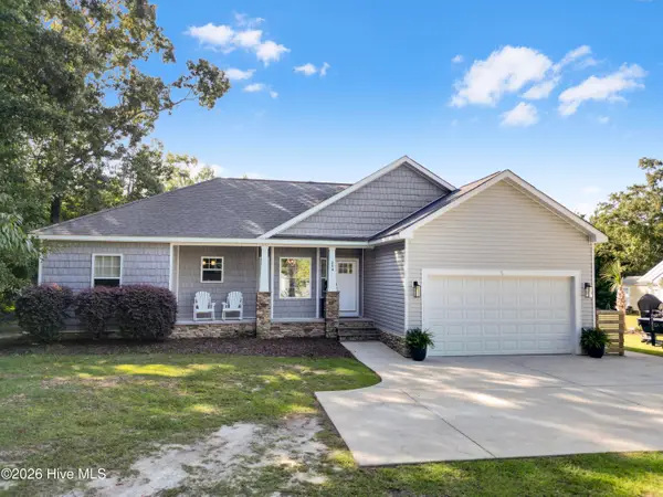 204 Doe Ridge Road, Hampstead, NC 28443