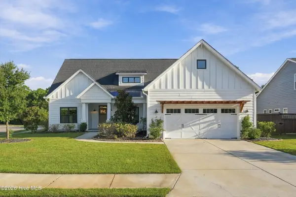 11 Lemongrass Court, Hampstead, NC 28443