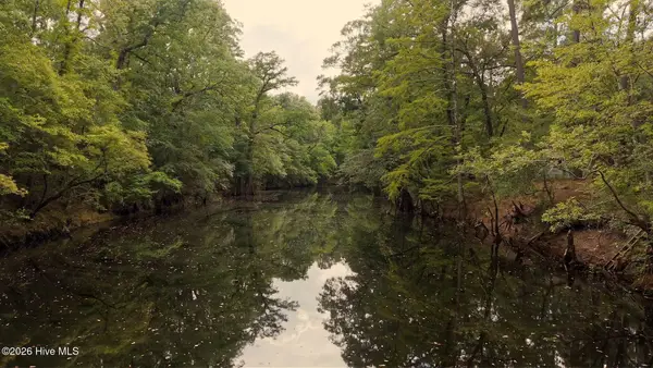 33 Shelter Creek Drive, Burgaw, NC 28425