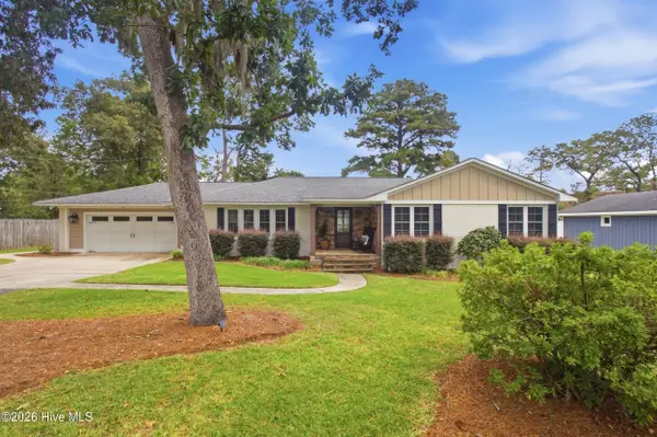 602 W Wilson Creek Drive, Trent Woods, NC 28562