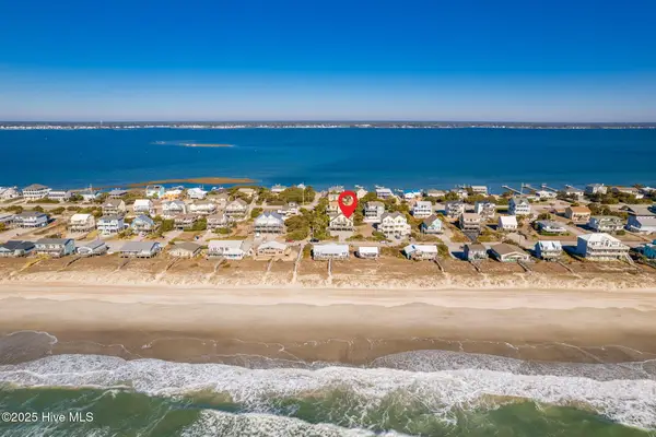 1914 Ocean Drive E, Emerald Isle, NC 28594