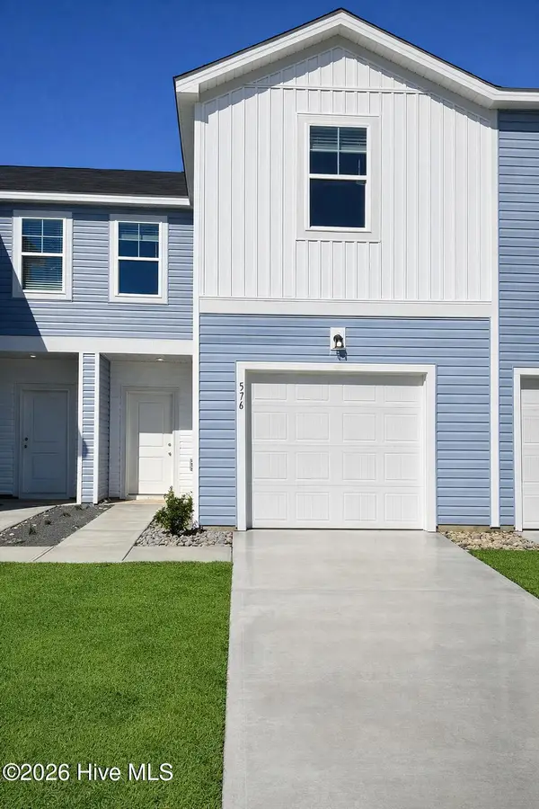 615 Sandy Hollow Drive, Jacksonville, NC 28540