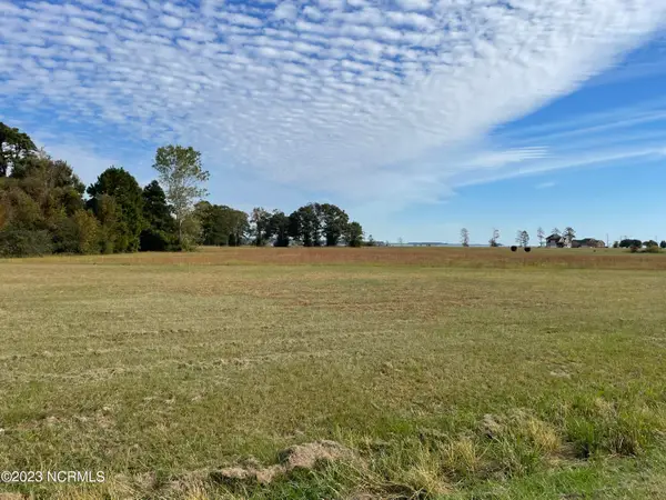 129 Little Gull Lane, Hertford, NC 27944