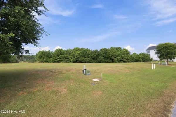 617 Cannonsgate Drive, Newport, NC 28570