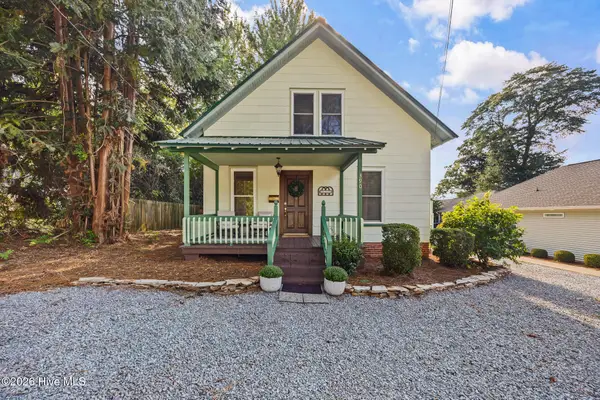 390 W Connecticut Avenue, Southern Pines, NC 28387