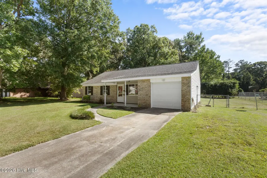 402 Sterling Road, Jacksonville, NC 28546 - #2