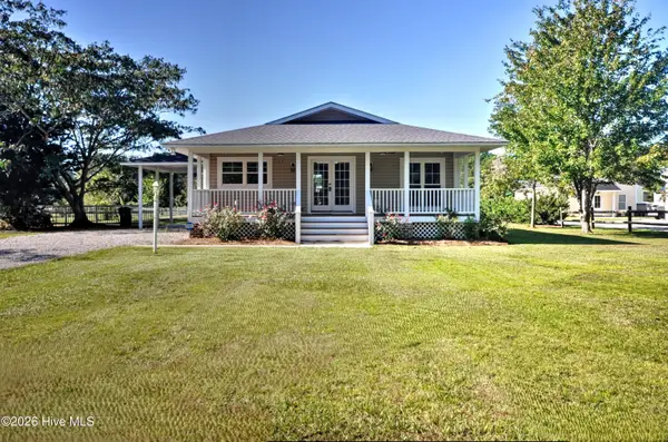 261 Green Bay Road Nw, Ocean Isle Beach, NC 28469