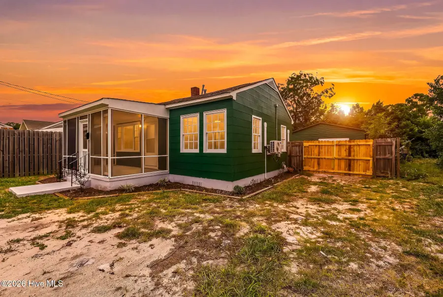 2115 Jefferson Street, Wilmington, NC 28401 - #2
