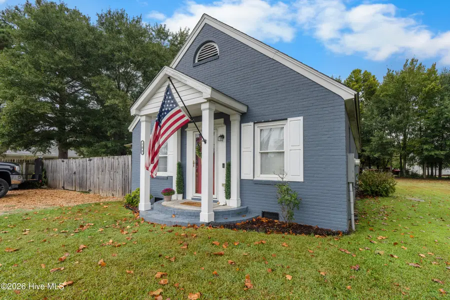 109 N East Avenue, Oak City, NC 27857 - #2