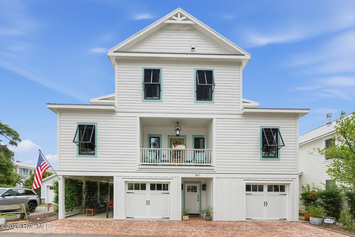 317 W Brunswick Street, Southport, NC 28461 - #1