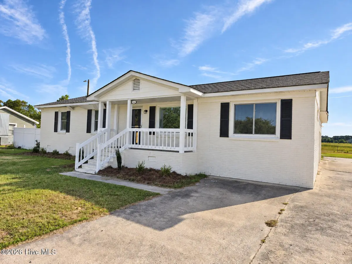 104 Oak Grove Avenue, Greenville, NC 27834 - #1
