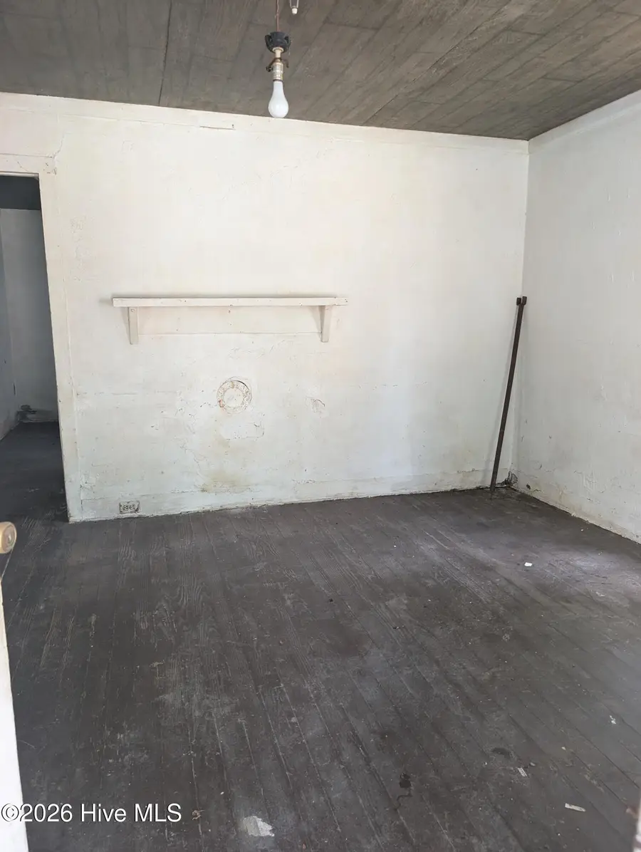 1112 Queen Street E, Wilson, NC 27893 - #2