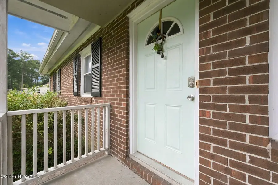 811 Little John Avenue, Jacksonville, NC 28546 - #2