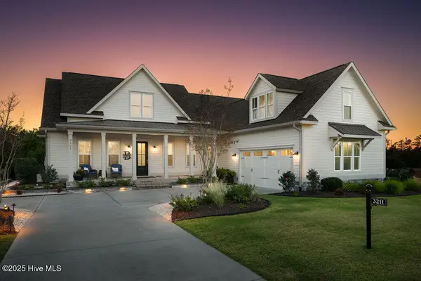 3211 Oceanic Bay Drive, Southport, NC 28461