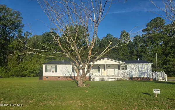 416 Grimes Singletary Road, Tar Heel, NC 28392