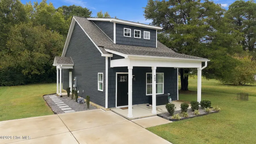 409 S Sycamore Street, Fremont, NC 27830 - #3