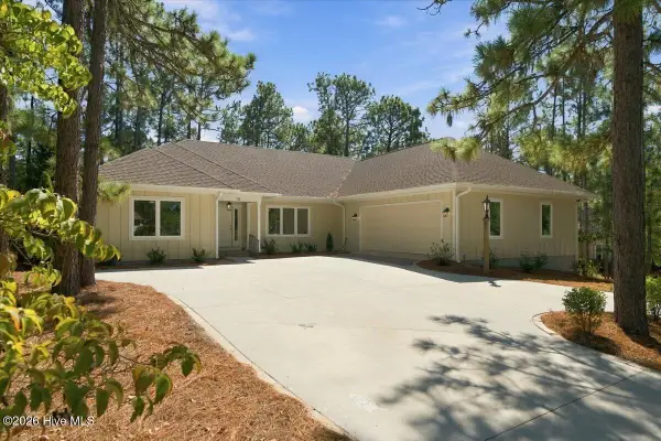 10 Catalpa Lane N, Pinehurst, NC 28374