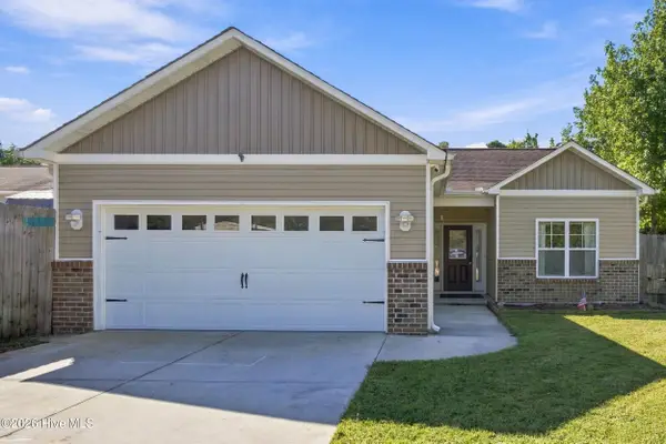 8795 Lanvale Oaks Drive Ne, Leland, NC 28451