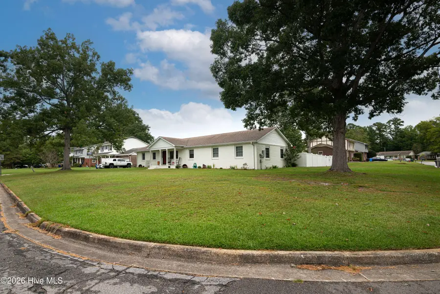 301 King Richard Court, Jacksonville, NC 28546 - #3