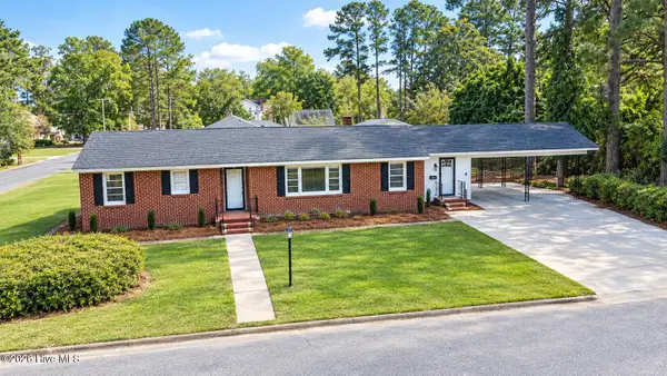 1215 N Respess Street, Washington, NC 27889