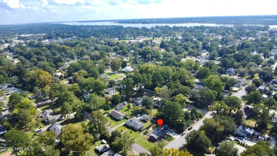 1215 N Respess Street, Washington, NC 27889 - #2