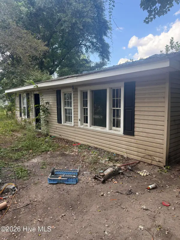 1068 Sullivan Road, Kinston, NC 28504